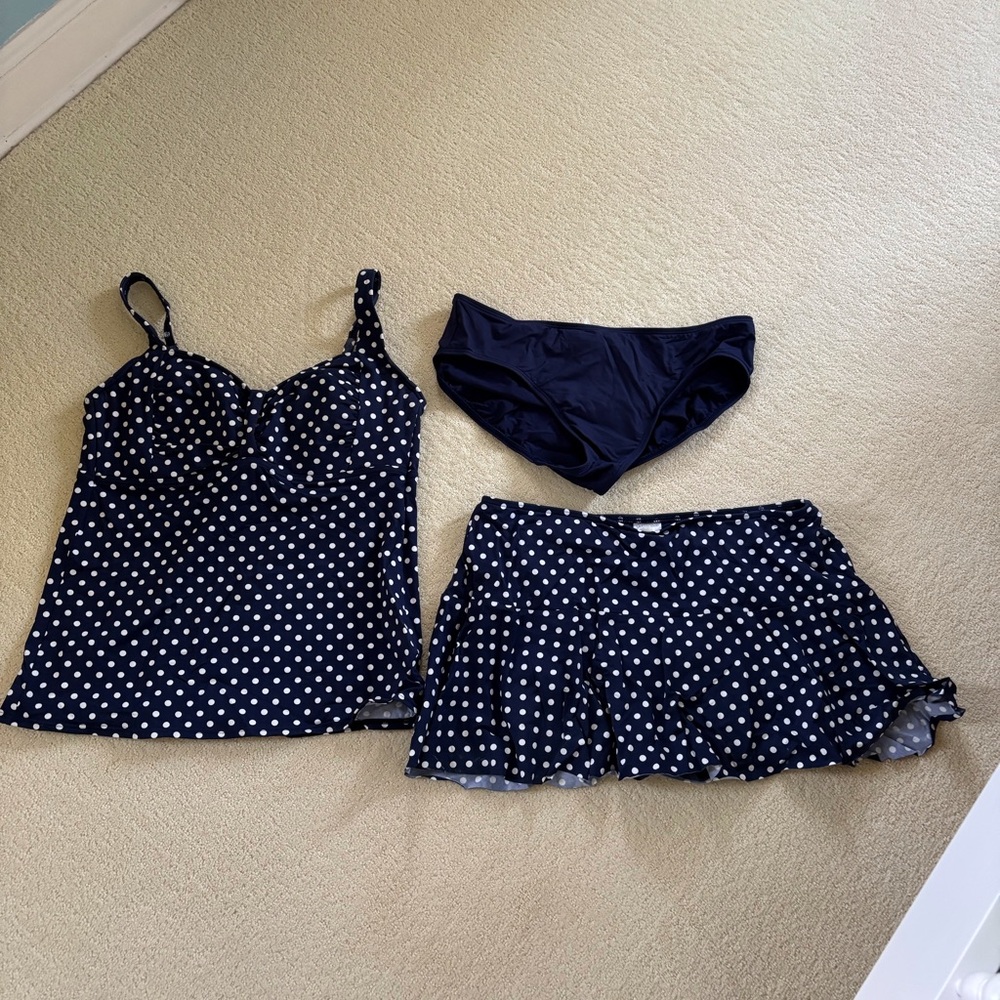 Lands End navy polka-dot swimsuit -tankini with swim skirt and briefs. Size 12